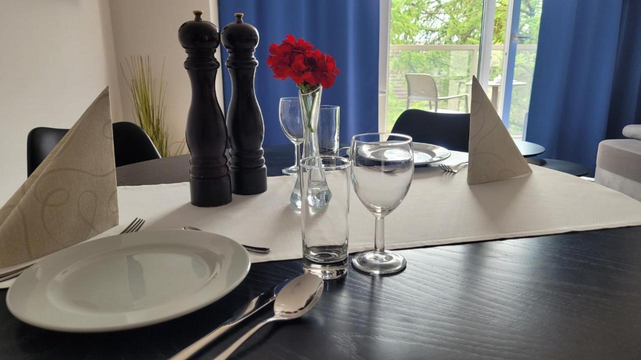 Apartamenty Lambert Ustronie Morskie Εξωτερικό φωτογραφία
